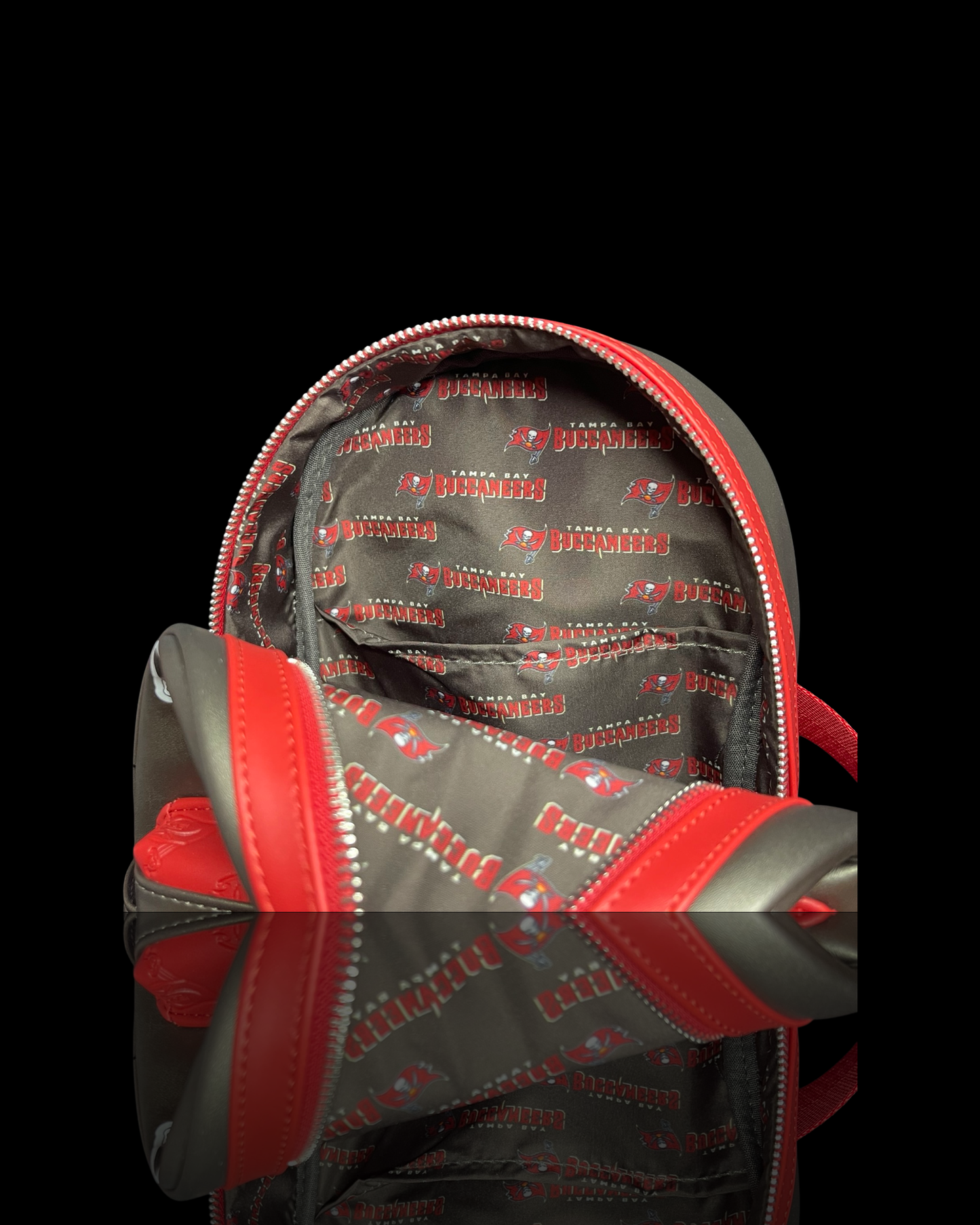 Loungefly: NFL Tampa Bay Buccaneers Mini Backpack