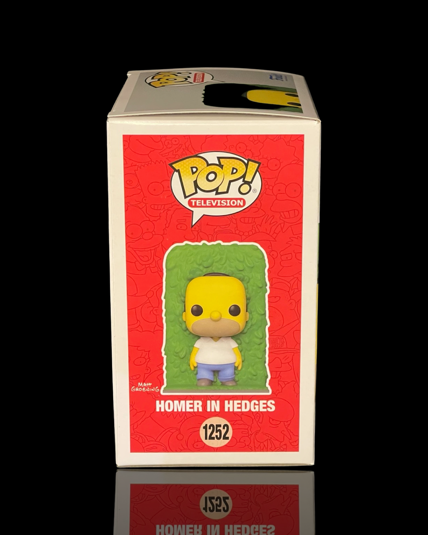 The Simpsons: Homer in Hedges EE Exclusive