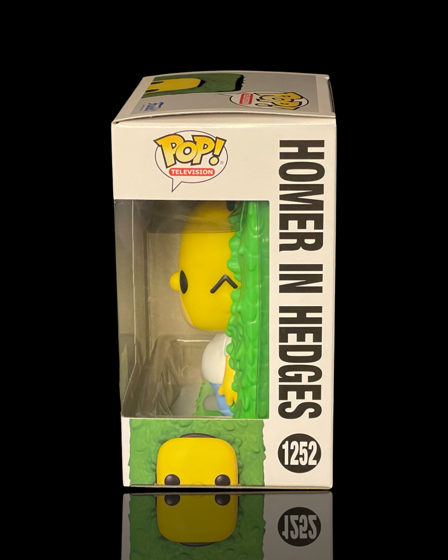 The Simpsons: Homer in Hedges EE Exclusive